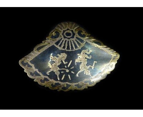 An Eastern silver brooch, of fan design with figures and enamel, 3.5cm W, 3.4g all in.