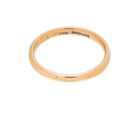 22ct gold wedding band, 4.3g, size R/S.
