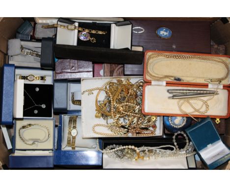A collection of costume jewellery to include vintage brooches, cased cultured pearls, Wedgwood cameo brooch necklaces, gold p