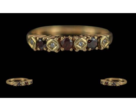 Ladies Pleasing 9ct Gold 7 Stone Garnet And Diamond Set Dress Ring - Full Hallmark To Interior Of Shank. Ring Size (S-T) Weig