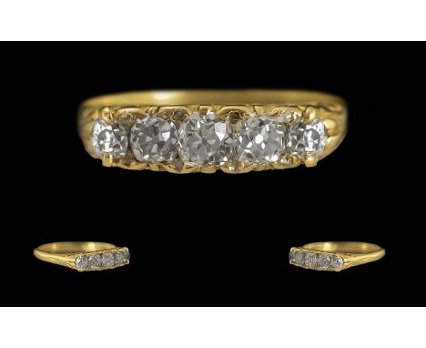 Ladies 18ct Gold Pleasing Quality 5 Stone Diamond Set Ring, Pave Setting. The Five Faceted Diamonds of Good Colour / Clarity.