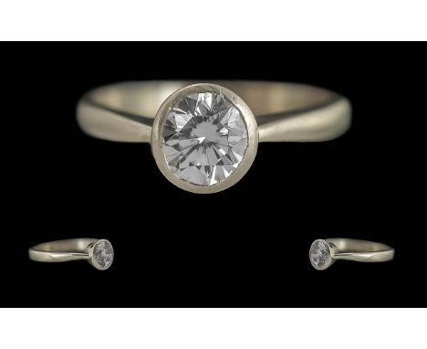Ladies Fine Quality Platinum Set Single Stone Diamond Set Ring. Marked Platinum to Interior of Shank. The Round Faceted Diamo