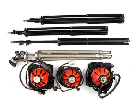 Three Ianebeam 800 Lights, one branded Cosmobeam, with three lighting supports and Gitzo Cremaillere 3 tripod (a lot)