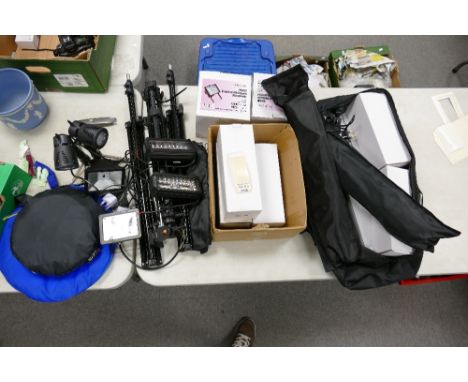 A large collection of Photographic studio lighting &amp; equipment to include: tripods, LED lighting, Laastolite screens &amp