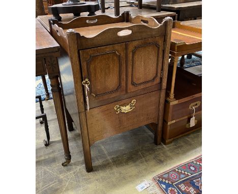 A George III mahogany tray top commode, width 52cm, depth 45cm, height 60cm