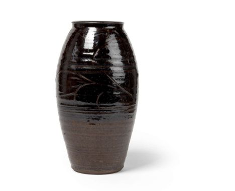 MICHAEL CARDEW C.B.E. (BRITISH 1901-1983) AT WINCHCOMBE POTTERY VASE impressed maker's and pottery marks, earthenware, with 