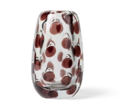  SAARA HOPEA (FINNISH 1925-1984) FOR NUTTAJÄRVI NOTSJÖ 'PANTTERI' VASE, 1955 signed and dated S. Hopea. Nuutajärvi Notsjö 55,