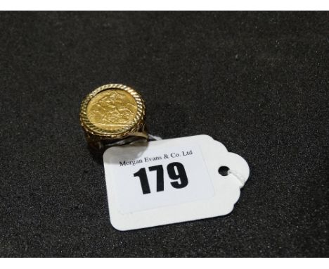 A 1982 Half Sovereign Within A 9ct Gold Ring Mount
