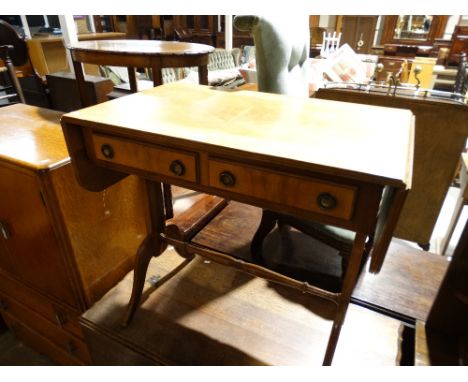 A Reproduction Walnut Finish Sofa Table