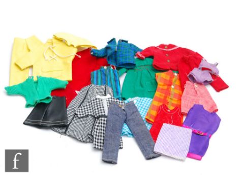 A collection of assorted Pedigree Sindy outfits, to include Frosty Nights, Summery Days, Cape, Cosy Nights (lacking belt), Ca