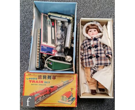 A mixed lot of assorted toys, to include a HO gauge Lima train set with a DB 218 218-6 diesel locomotive and coaches, a Chine