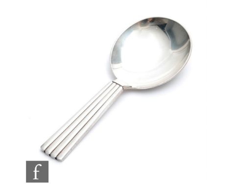 A Danish silver Bernadotte pattern caddy spoon, plain bowl and ribbed handle, length 10cm, Georg Jensen. 