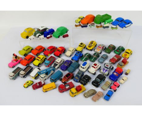 Matchbox - Galenite - Marx - Hot Wheels - A collection of unboxed models including a Hot Wheels Redline Custom Volkswagen in 