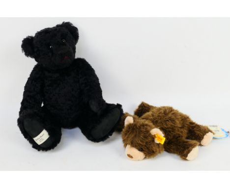 Steiff - Barton Bears - Two unboxed teddy bears. Lot consists of a Steiff Cosy Friends Teddy with Steiff button to ear and ye