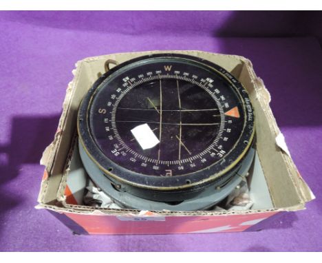 A large type P10 military compass, World War II period