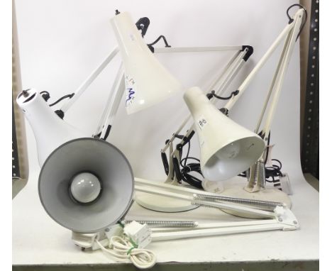 Four retro mid 20th century Anglepoise industrial desk / table lamp light. Circular weighted base with twin adjustable arm an