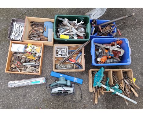 A shelf of used tools to include chisels, spanners, wrench, and a Black and Decker pro line 62mm circular saw, PL 40.