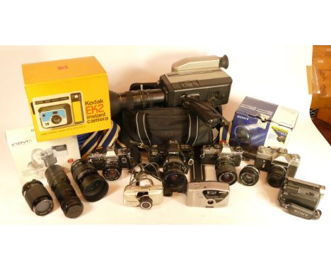 A collection of cameras and lenses, to include a Minolta AF7000, Olympus OM10, Zenit's No.71146762, Novoflex lens, Prinzflex 