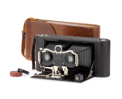 A Kodak Stereo Model I Roll Film Folding Stereo Camera,black, body G-VG, shutters working, with 130mm f/7.7 lens, optics G, s