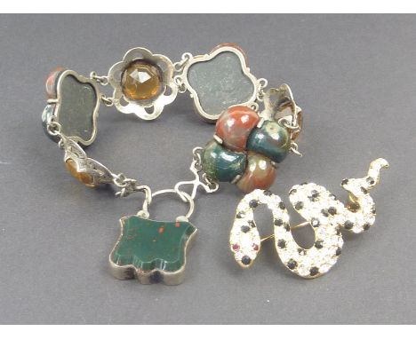 "Scotch" pebble bracelet with three cairngorms and agate and quatrefoils, with bloodstone snap, in silver, also a paste serpe