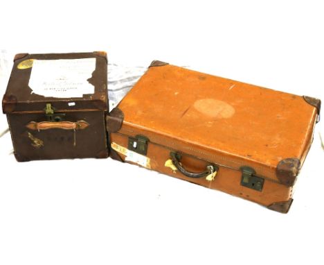 Vintage hat box initialled CJFP and a vintage trunk, 39cm and 73cm. (2)