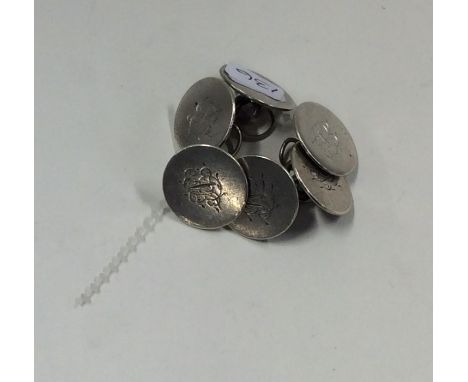 A good set of six Georgian silver circular buttons with initalled terminals. Approx. 17 grams. Est. £80 - £120.