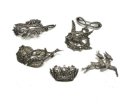 Five vintage silver marcasite brooches (37g) 