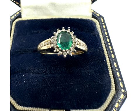 9ct gold emerald &amp; diamond vintage ring (2.3g) 