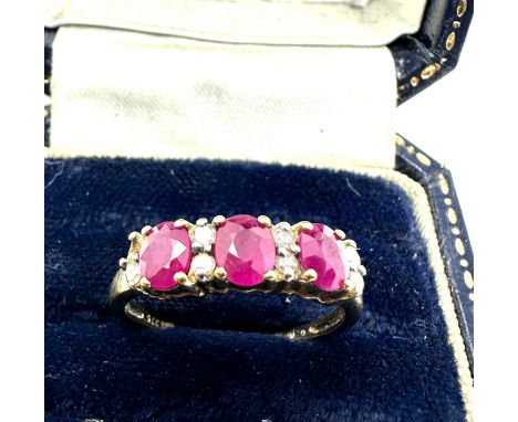 9ct gold ruby and diamond set dress ring (1.7g) 