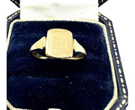 9ct gold vintage cushion shaped signet ring (2.1g) 