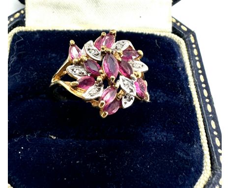 9ct gold ruby &amp; diamond cluster ring (2.9g) 