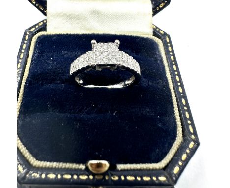 9ct white gold diamond ring (3.1g) 