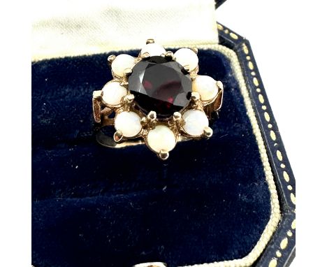 9ct gold garnet &amp; opal dress ring (4.4g) 