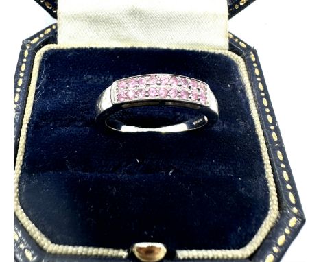 9ct white gold pink gemstone ring (2.9g) 