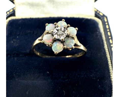 9ct gold opal &amp; diamond cluster ring (1.5g) 