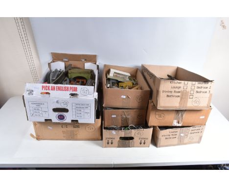 A LARGE COLLECTION OF UNBOXED OO/HO GAUGE MODEL RAILWAYS LINESIDE BUILDINGS, ACCESSORIES, SCENIC ACCESSORIES AND TRACK ETC., 