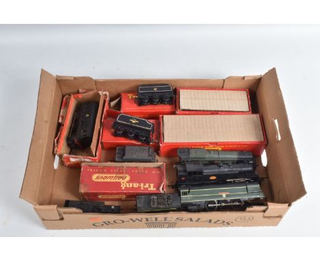 A OO GAUGE LOCOMOTIVE SCRAPYARD, to include Graham Farish Bulleid Pacific 'Plymouth' No.21C103, S.R. green livery, fitted wit