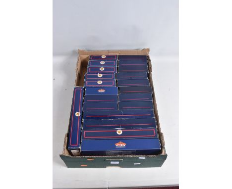 A QUANTITY OF BOXED BACHMANN OO GAUGE FREIGHT ROLLING STOCK, majority are wagons of L.M.S. or G.W.R. origin or are private ow