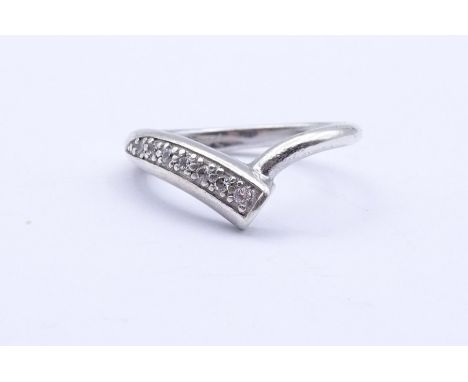 Ring, Sterling Silber, mit klaren Steinen, RG 53, 4 gr.