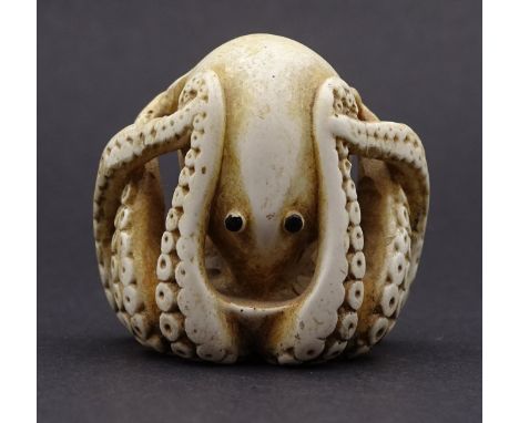 Netsuke - Oktopus,Rückseite r.u. signiert, H- 3,3cm