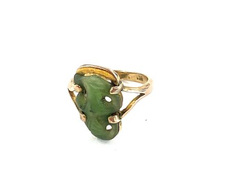 Antique / vintage New Zealand 9ct gold Maori Tiki ring, approximate weight 2.4g, UK ring size H