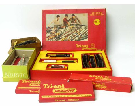 Tri-ang OO Electric model railway boxed set. RS.4 including maroon and cream box coach two sets, points, crossing and transfo