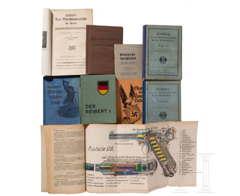   Konvolut Dienstvorschriften und Liederbücher  F. v. Ledebur, "Wehrmacht-Sprachführer Deutsch - Englisch", o. J. "Kurze Zusa