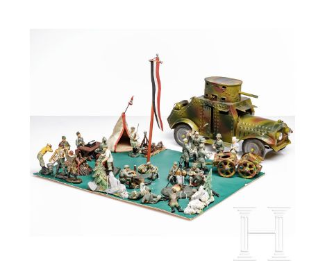   Konvolut Elastolin-Soldaten-Massefiguren Lagerleben und Blech-Panzerauto  Konvolut; dabei ca. 22 Massefiguren, Lagerleben-S