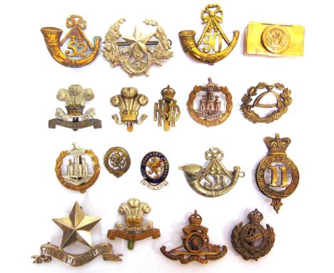 ASSORTED  MILITARY CAP BADGES &amp; BUTTONS  including those of Yeomanry interest; together with a West Somerset Yeomanry S. 