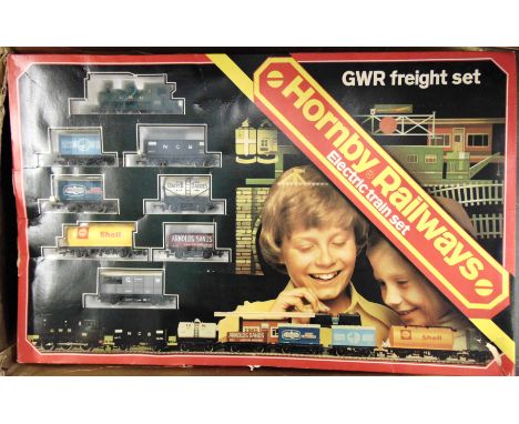 [OO GAUGE]. A MISCELLANEOUS COLLECTION  comprising a Hornby No.R789, High Speed Train Set, with B.R. Inter-City power car, du
