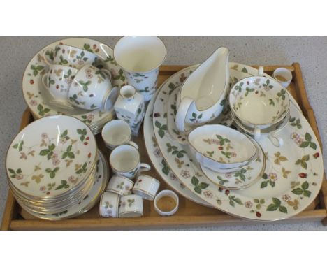 A large quantity of Wedgwood Wild Strawberry pattern dinner and tea service, one hundred and twelve pieces