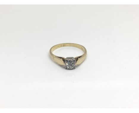 An 18ct yellow gold ring inset with a .35ct diamond, colour H, total weight approximately 2.1 grams, ring size approximately 