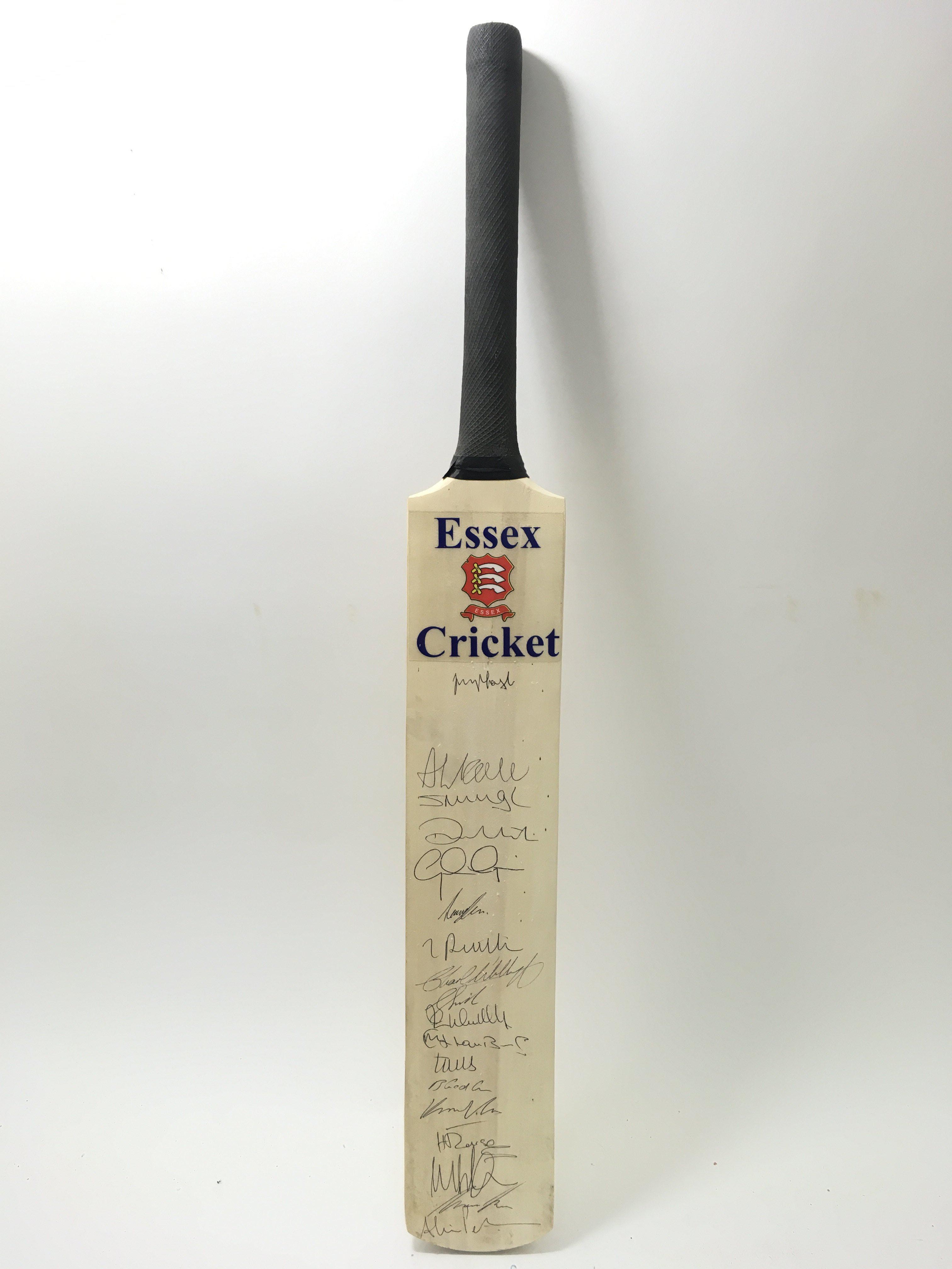 A signed Essex Cricket cricket bat with 18 signatures.