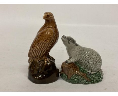 A BESWICK BENEAGLES MINIATURE SCOTCH WHISKEY EAGLE TOGETHER WITH A BADGER 